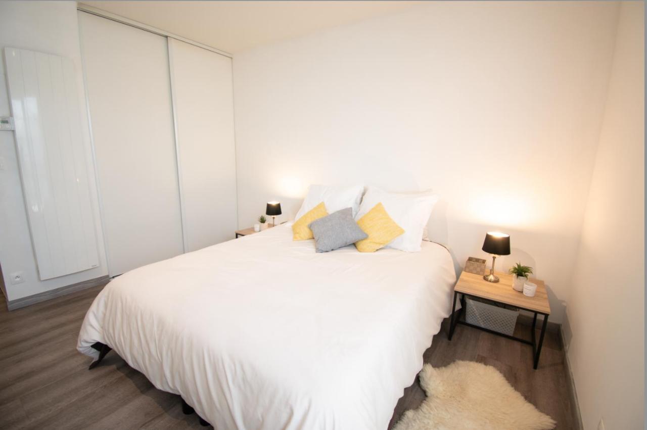 Joli studio tout confort à 2 pas de la gare Poissy Esterno foto